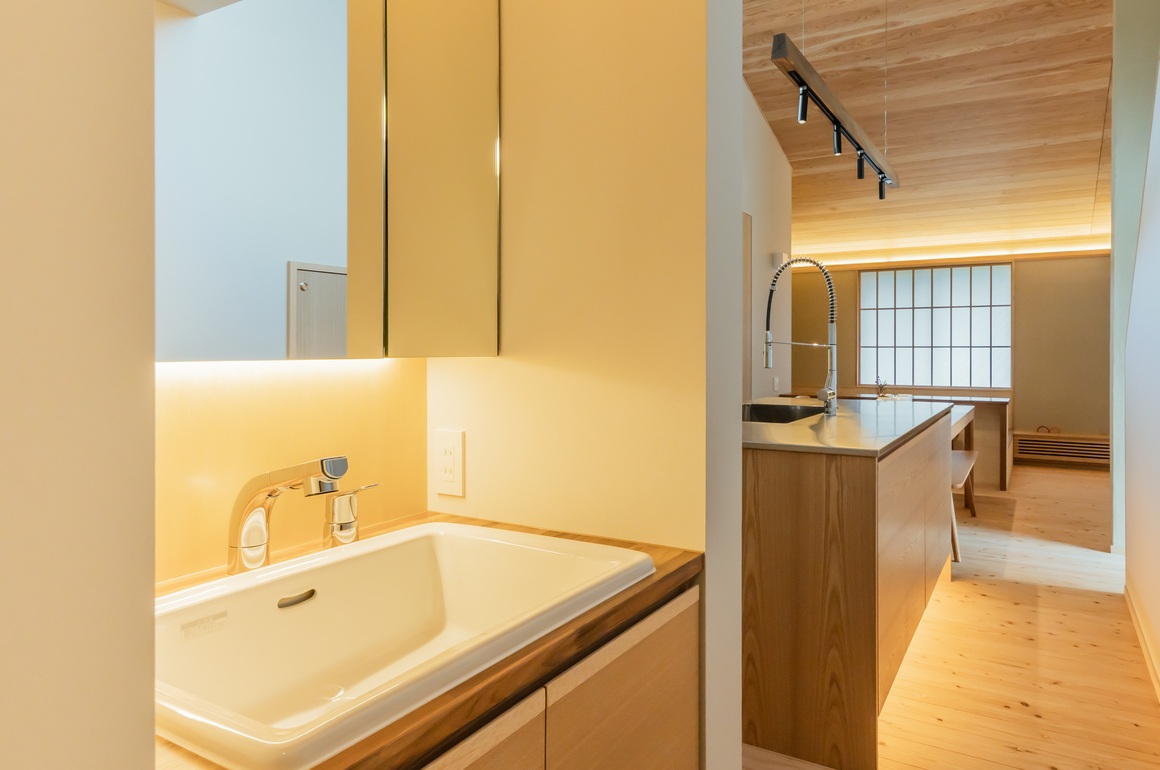 職人とつくる家　自然素材の家