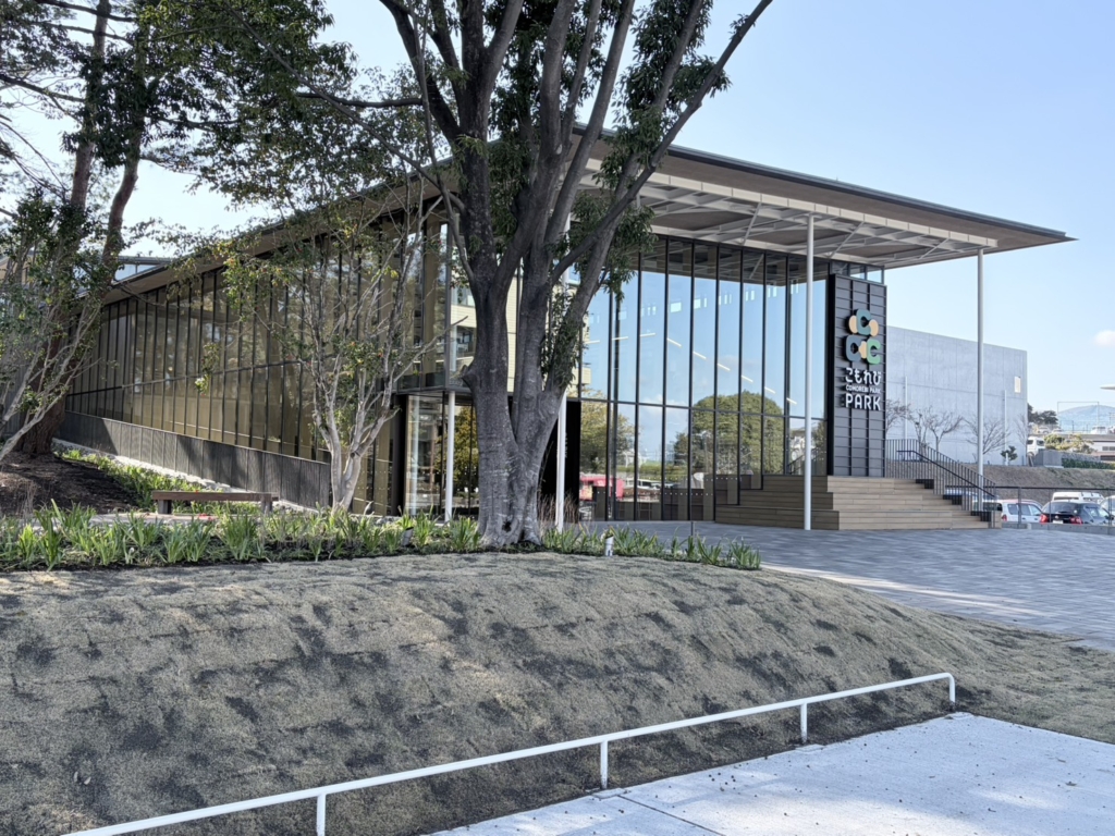 別府市立図書館